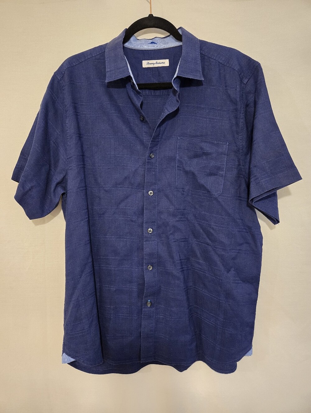Men's Size Large Tommy Bahama Button Up Casual Shirt With And Without Flash